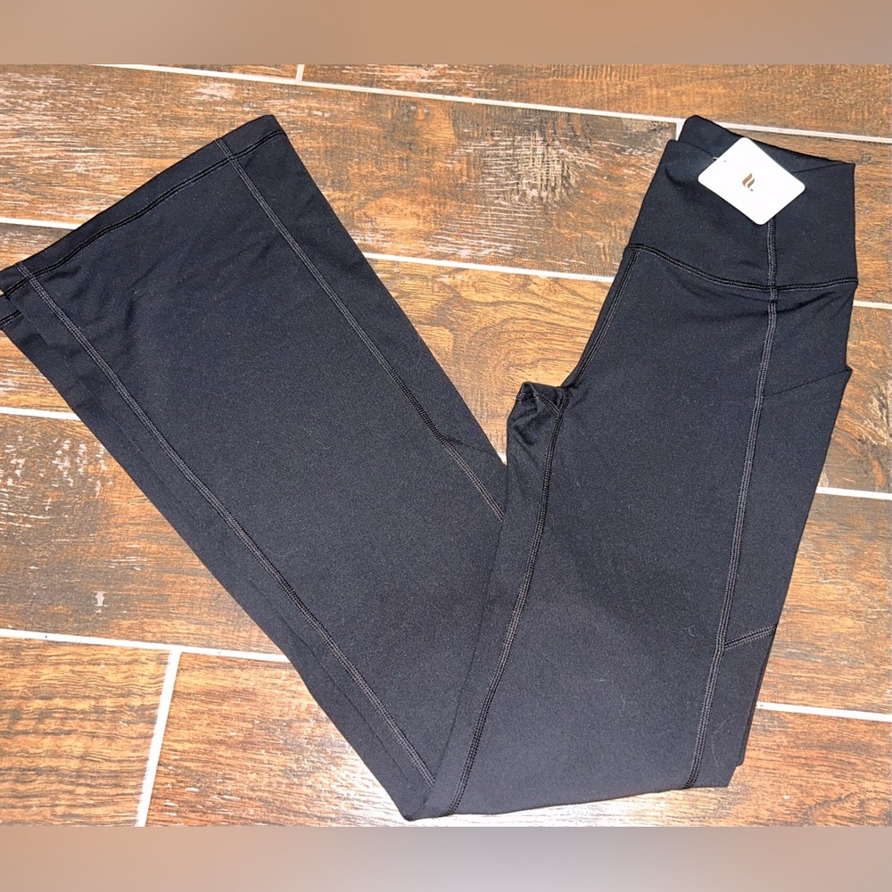 Fabletics Oasis High-Rise Kick Flare Pants NWT